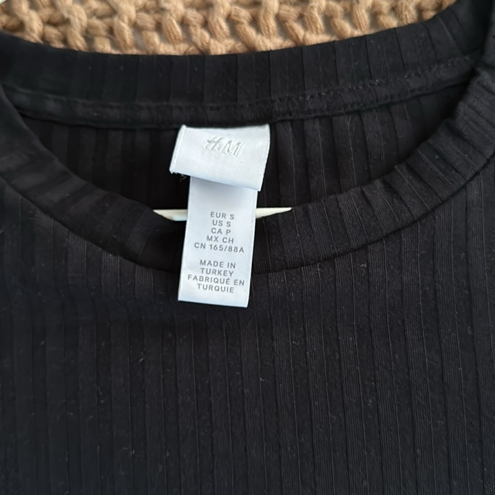 H&M top - Picture 2 of 5